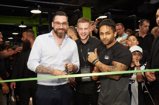 Vorschau Bild von Wien 26.05.2017 - Fit/One startet in Österreich - Am 26. Mai
eröffnete in der Sterngasse 11 im 23. Bezirk in Wien das erste
Fit/One-Studio in Österreich. Fit/One ist ein Premium-Fitnessstudio
zu Discounter-Preisen. Mit dem Studio in der Sterngasse in
Wien-Liesing eröffnet Fit/One das erste Studio außerhalb
Deutschlands. Auf 5000m2 wird neben Gerätetraining und
Gruppenfitness auch Gesundheits-, Wellness- und Lifestyle-Sport
angeboten. Die Studio-Ausstattung ist von Life Fitness und Hammer
Strength.