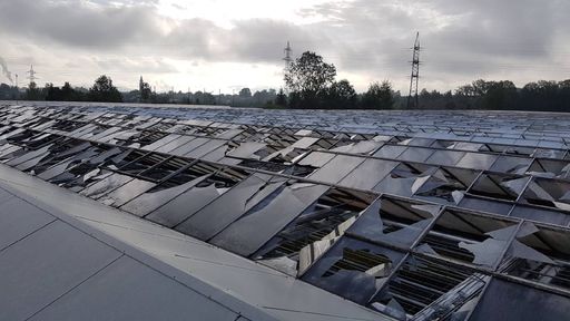 Hagelschäden: Glashaus in Siezenheim
