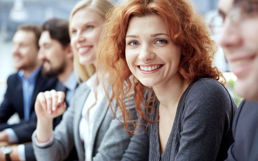 Vorschau Bild von Unsere Experten haben die Lösung Jobaffairs ist eine junge und
frische Agentur für Recruiting und Personalmarketing. Mit einer
modernen und günstigen Produktpalette liefern wir Ihnen die besten
neuen Mitarbeiter. • Konsequente Auswahl und Einsatz der besten
Recruiting-Lösungen am HR-Markt • Optimal aufeinander abgestimmte
Kombination praxiserprobter Angebote • Maßgeschneidert auf Ihre
Vakanzen Um für Sie die besten Köpfe effizient und ohne Streuverlust
zu finden, stehen Ihnen versierte Mitarbeiter mit wertvoller
Erfahrung im HR- und Stellenmarkt mit Rat und Tat persönlich zur
Seite.