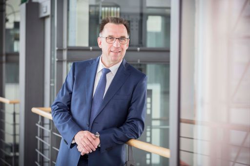 Michael Fohrer, neuer Aufsichtsratsvorsitzender von
Bombardier Transportation Austria GmbH
