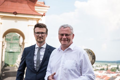 Besichtigung der ersten Sanierungsarbeiten am
Schloss Esterházy