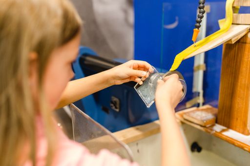 Vorschau Bild von Selbst Hand anlegen beim Kristallglasschleifen