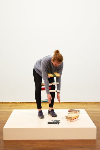 Vorschau Bild von Ausstellungsansicht "Carl Spitzweg—Erwin Wurm.
Köstlich! Köstlich?", Erwin Wurm, "Take your most loved
philosophers", 2002, Studio Erwin Wurm, (c) Bildrecht, Wien 2017