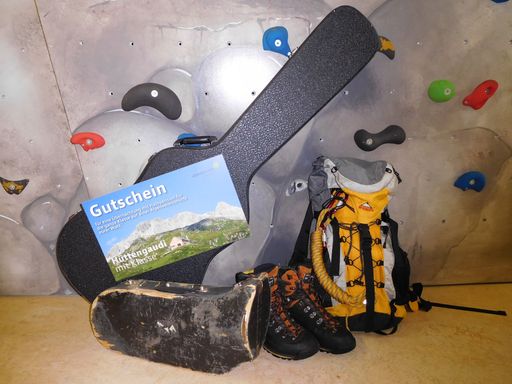alles gepackt für die „Hüttengaudi mit Klasse“mit
dem Alpenverein (Bild: Volksschule Schlaiten).
