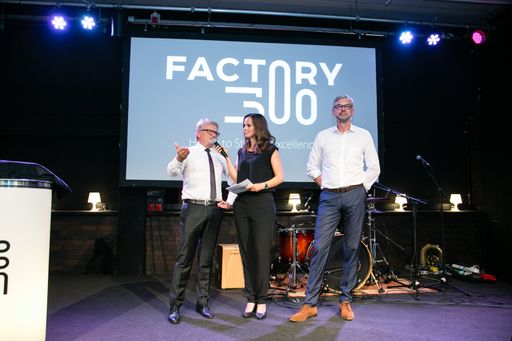 Vorschau Bild von Der Linzer Bürgermeister Klaus Luger (l.) und
OÖ-Landeshauptmann-Stellvertreter Michael Strugl beim Opening des
Startup-Campus factory300 in der Tabakfabrik in Linz.