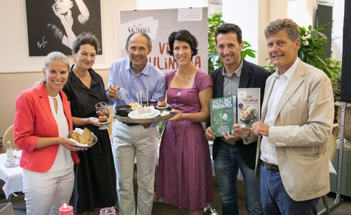  Via Culinaria-Event am 22. Juni 2017 im Restaurant
Hansen in der Wiener Börse. Im Bild die Expertenrunde mit Biobäuerin
Christine Bauer, Foodtrendexpertin Hanni Rützler, SalzburgerLand
Tourismus Geschäftsführer Leo Bauernberger, Bio-Hotelbesitzerin
Nadja Blumenkamp, Spitzenkoch Franz Fuiko und Moderator Karl
Hohenlohe.