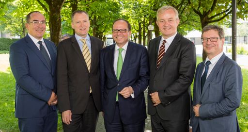Österreichische Ärztekammertag in Bad Hofgastein Im
Bild v.l.n.r.: Harald Mayer, Herwig Lindner, Thomas Szekeres,
Johannes Steinhart, Michael Lang,