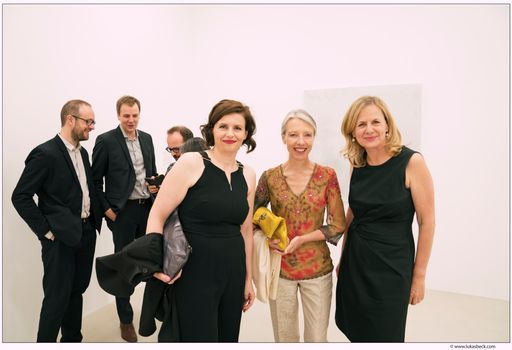 Vorschau Bild von Zahlreiche Persönlichkeiten aus Kunst, Wirtschaft und
Gesellschaft folgten der Einladung zum Fundraising-Dinner der
Kunsthalle Krems.