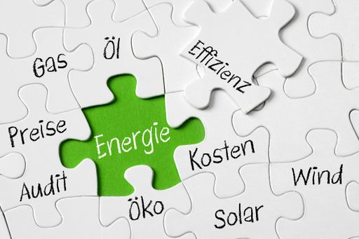 Tag der Energiebeauftragten & -auditor/innen am 7.9.2017 in der
Wien Energie-Welt veranstaltet von der TÜV AUSTRIA Akademie in
Kooperation mit Wien Energie: Wir sind in der Halbzeit. Bis 2020
gilt es, die gesetzlich festgelegte Verbesserung der
Energieeffizienz umzusetzen. Die vielfältigen Aspekte im
betrieblichen Energiewesen führen zur Notwendigkeit, sich über
aktuelle gesetzliche Neuerungen und betriebliche Anforderungen am
Laufenden zu halten. Die Expertentagung „Tag der Energiebeauftragten
& –auditor/innen“ bietet einen kompakten Überblick über relevante
Themen im Energiemanagement.