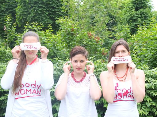 Vorschau Bild von Für viele Jugendliche stellt die Menstruation noch
immer ein Tabu dar.