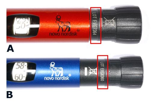  Abbildung 1. Die roten Markierungen zeigen an, wo
die Chargennummern auf dem A) NovoPen Echo® und B) NovoPen® 5 zu
finden sind. Zum Beispiel: Die Chargennummer des NovoPen Echo® links
ist FVG7364.