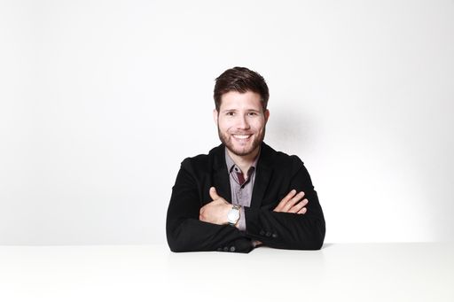 Thomas Fröhlich verantwortet die Branchen
öffentliche Institutionen, Industrie und Human Resources als Media
Consultant in der styria digital one