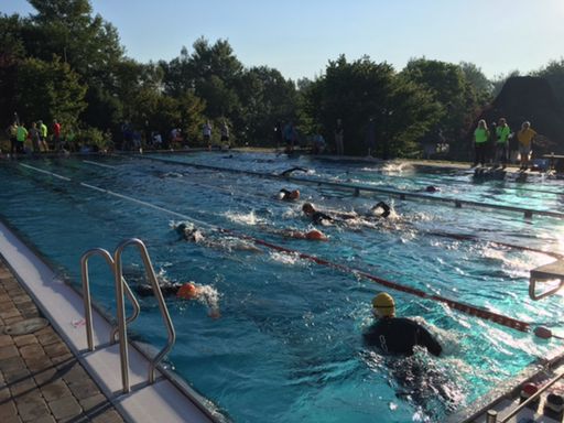Triple Ultra Triathlon - Bewerb: Schwimmen