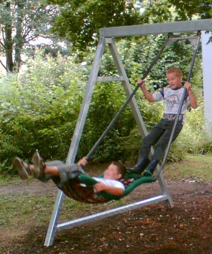  Körperbeherrschung spielend verbessern - das gilt
auch für behinderte Kinder.