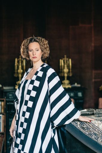 Vorschau Bild von Szenenfoto "Süße Wiener Dunkelheit / tiefheller
See"