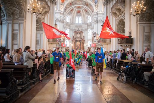 Vorschau Bild von Internationales Malteser Camp 2017 - Messfeier im Salzburger Dom