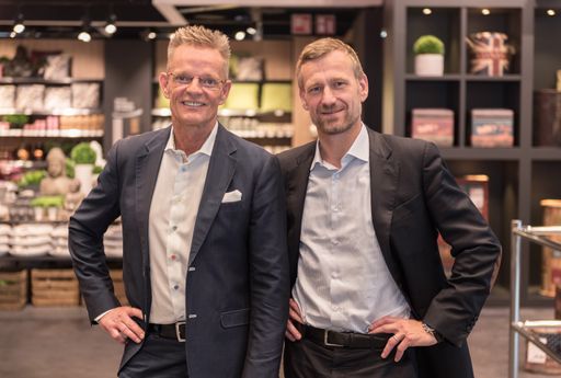  Links: Dirk Herzig / Geschäftsführer lipo Rechts:
Dr. Gunnar George/ CEO