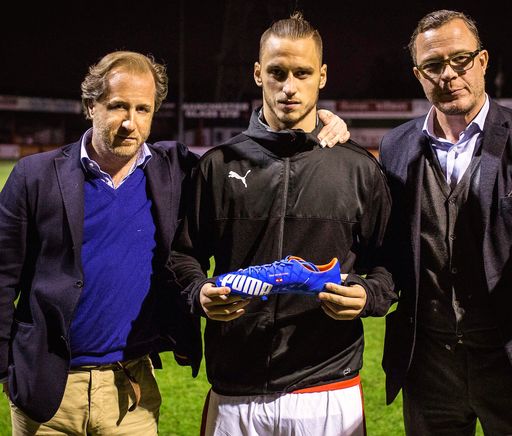 Vorschau Bild von Seit 5 Jahren beraten die Managing Partner Leonhard
Pranter und Christian Schmück den Star-Kicker Marko Arnautovic.