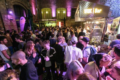 Vorschau Bild von Bis zu 15.000 Besucher werden zum Konzertreigen
erwartet. Erneut wird das WUK zur Festivalzentrale.