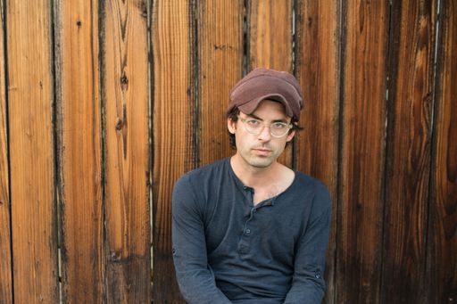 Vorschau Bild von Die New Yorker Indie-Rocker von Clap Your Hands Say
Yeah sind einer von über 100 Acts am Waves Vienna 2017.