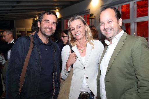 Vorschau Bild von APA-Bieriger 2017, v.l.n.r.: Florian Klenk
(Falter), Rosemarie Schwaiger (Profil) und Oliver Pink (Die Presse)
