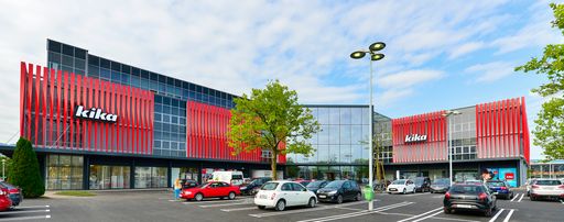 Die neu gestaltete Fassade des Einrichtungshauses
kika in Dornbirn