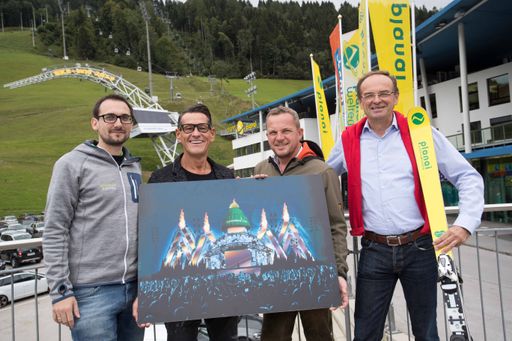 Vorschau Bild von Markus Zeiringer (Leitung Marketing Planai), Klaus
Leutgeb, Hansjörg Stocker (TV Schladming Rohrmoos Pichl), Planai-GF
Georg Bliem