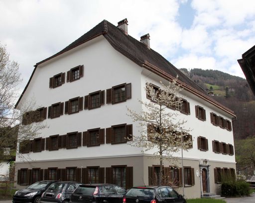  Der Stand Montafon sucht öffentlich einen Investor und
touristischen Betreiber für die Neunutzung des ehemaligen
Gerichtsgebäudes in Schruns.