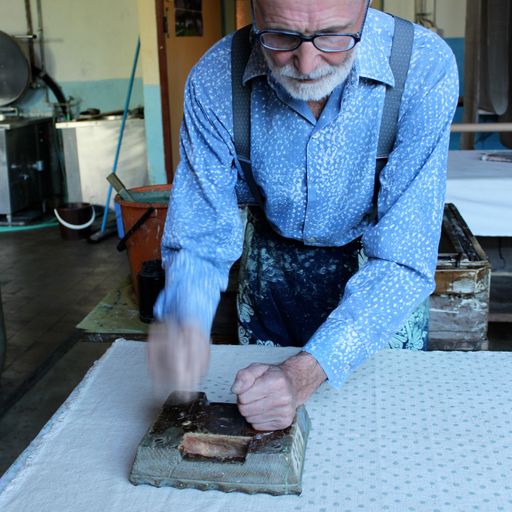 Vorschau Bild von Blaudrucker František Joch jr. bei der Arbeit