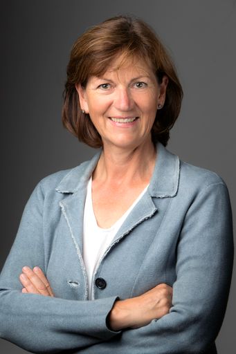 Vorschau Bild von Karriere - Maria Hofer (im Bild), Marketingchefin der
Gletscherbahnen Kaprun, übernimmt die Leitung der Besten
Österreichischen Sommer-Bergbahnen