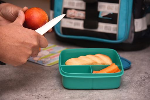 Vorschau Bild von Pausenbrot richtig verpackt, damit es frisch bleibt
und den Kids gut schmeckt Weiterer Text über ots und
www.presseportal.de/nr/38406 / Die Verwendung dieses Bildes ist für
redaktionelle Zwecke honorarfrei. Veröffentlichung bitte unter
Quellenangabe: "obs/TÜV SÜD AG/A9Conny Kurz"