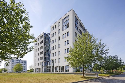 Der internationale Technologiekonzern Körber plant
die Übernahme der Systec & Services GmbH mit Hauptsitz in Karlsruhe.
Weiterer Text über ots und www.presseportal.de/nr/71329 / Die
Verwendung dieses Bildes ist für redaktionelle Zwecke honorarfrei.
Veröffentlichung bitte unter Quellenangabe: "obs/Körber AG/Systec &
Services GmbH"