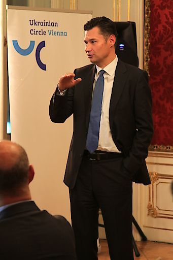 Vorschau Bild von Botschafter Dr. Olexander Scherba