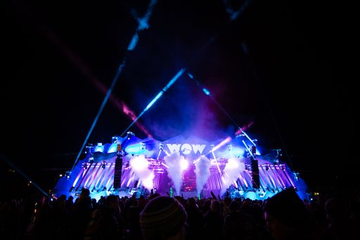 Vorschau Bild von WOW Glacier Love – das Musik- und
Wintersportfestival geht vom 3. - 5. November 2017 in die 4. Runde
und bringt u.a. mit TOP-DJ und Musiker Timmy Trumpet internationalen
Musik- und Partyflair nach Kaprun und aufs Kitzsteinhorn. Foto: WOW
Glacier Love 2016 – Hauptbühne