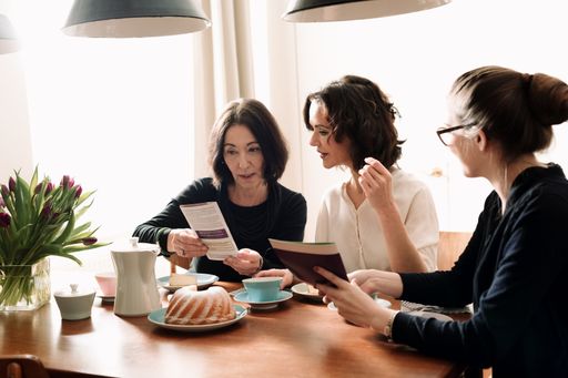 Vorschau Bild von Frauen über die Brustkrebs-Früherkennung zu
informieren ist ein wichtiges Ziel des Programms.