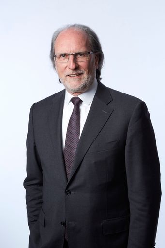 Dr. Christoph Kollatz, Hauptgeschäftsführer B&C
Industrieholding