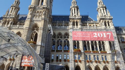 Am Samstag steht der Wiener Rathausplatz im Zeichen von 500
Jahren Reformation. Beim offenen Fest erwartet die Besucher ein
umfangreiches Programm für jedes Alter.