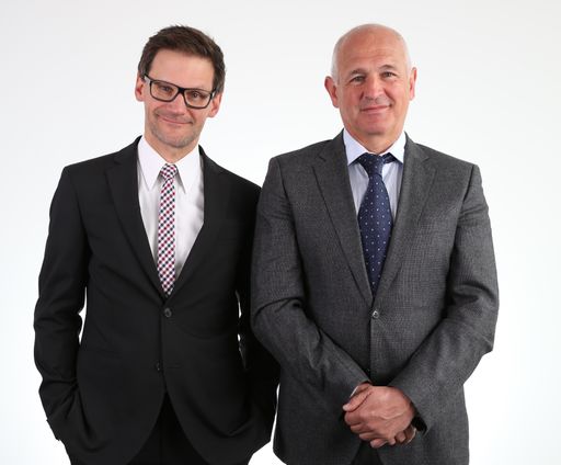 Vorschau Bild von TV-Publikumslieblinge David Oberkogler (l) und
Fritz Egger als Jungunternehmer und Mentor auf der Suche nach mehr
Zeit im Geschäftsleben. http://www.tuv.at/mehrdrin