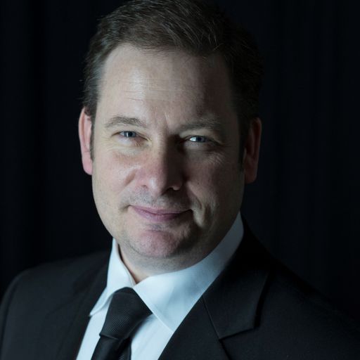  Der Operettensommer Kufstein hat einen neuen
künstlerischen Leiter: Sascha Nader wird dem Festival ab sofort
seine künstlerische Ausrichtung geben.