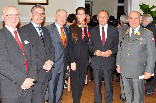 Empfang in der Bahá'í Religionsgemeinschaft
Österreich, Maroltingergasse 2, 1140 Wien am 12.10.2017 - Abdruck
FREI - für die Bahá'í Religionsgemeinschaft Österreich