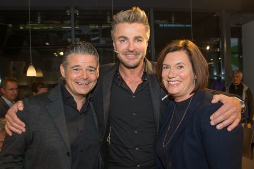 Vorschau Bild von TV-Koch Andi Wojta mit Frau / Leo Hillinger