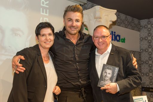 Vorschau Bild von Sektproduzent Szigeti mit Frau / Leo Hillinger