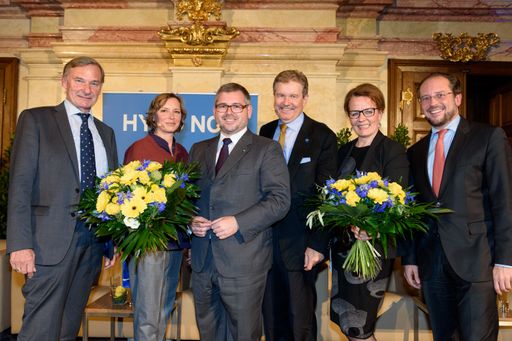 "HYPO Invest Club" Podiumsdiskussion am 23.10.2017.
Thema: "Brexit – Startpunkt zur Neuordnung Europas?" v.l.n.r. KR Dr.
Kurt Tiroch, Kirsti Knolle, DI Ludwig Schleritzko, KR Dr. Peter
Harold, Moderatorin - Mag. Christiane Teschl, Botschafter Mag. iur.
LL.M Alexander Schallenberg