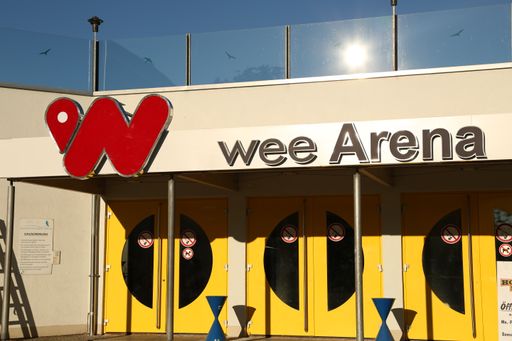 Globaler Pilot für Mobile Payment: die weltweit
erste weeArena in Bad Tölz. Weiterer Text über ots und
www.presseportal.de/nr/122695 / Die Verwendung dieses Bildes ist für
redaktionelle Zwecke honorarfrei. Veröffentlichung bitte unter
Quellenangabe: "obs/weeCONOMY AG/weeConomy AG"