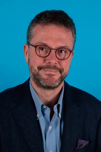 Vorschau Bild von Prof. Dr. Robert Loewe, Oberarzt an der Universitätsklinik für
Dermatologie MedUni Wien