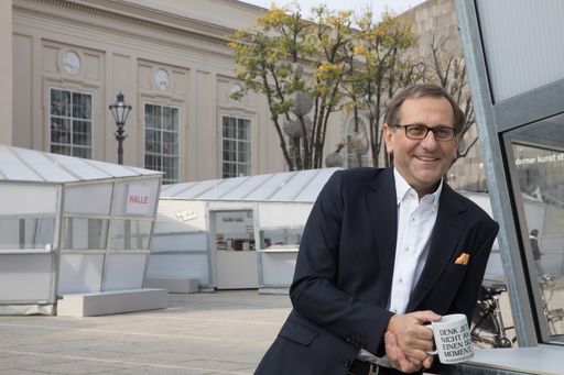 Vorschau Bild von MQ Direktor Christian Strasser präsentiert den
neuen "Winter im MQ".