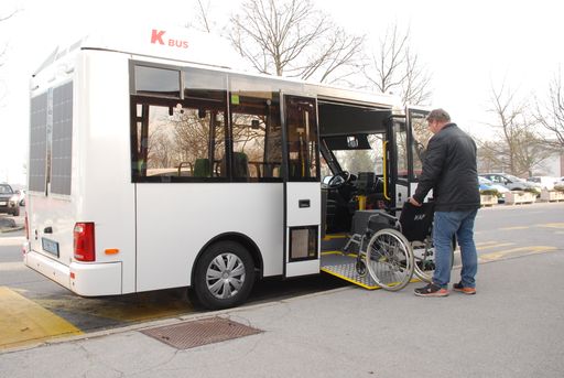 Vorschau Bild von Niederflur Elektrobus barrierefrei, www.k-bus.at