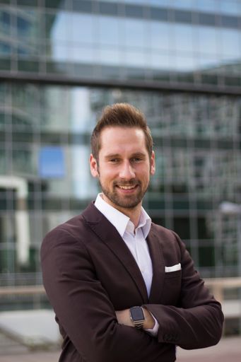  Managing Director Daniel Horak