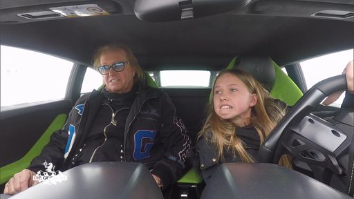 Nach einem Wochenende voller Spaß, Emotionen und
Action wartet noch eine besondere Überraschung auf die Geissens: Ein
Fahrtraining im Schnee und zwar mit einem Lamborghini. Ob das gut
geht? "Die Geissens - Eine schrecklich glamouröse Familie!" am
Montag, 8. Januar 2018, um 20:15 Uhr bei RTL II / Carmens Alp- und
Lebenstraum: Eine neue Folge von "Die Geissens" bei RTL II / © RTL
II - Recht zum Abdruck/Darstellung zeitlich/sachlich beschränkt auf
die Bewerbung der Sendung.