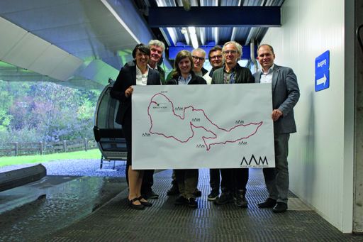 Die Verantwortlichen des Projekts Alpine Art:
Kerstin Biedermann-Smith, Mandi Katzenmayer, Sarah Nachbaur, Johann
Bandl, Marbod Fritsch, Alfred Graf, Peter Neier